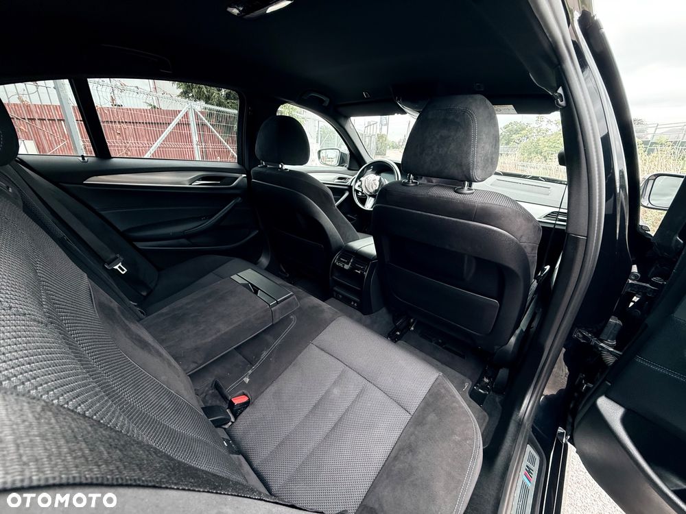 BMW Seria 5 520d xDrive M Sport sport - 7