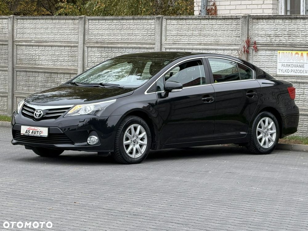 Toyota Avensis 1.8 Premium MS - 30