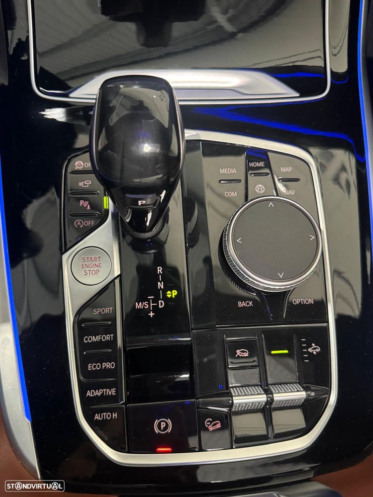 BMW X7 30 d xDrive - 38