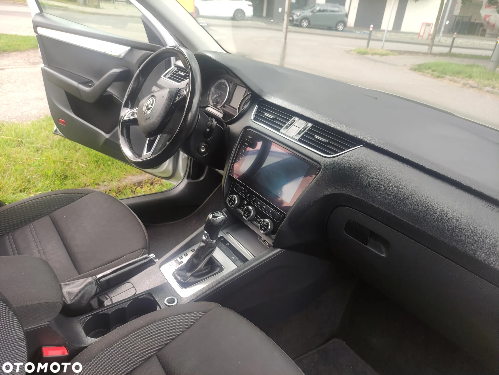Skoda Octavia 1.6 TDI Drive DSG - 14