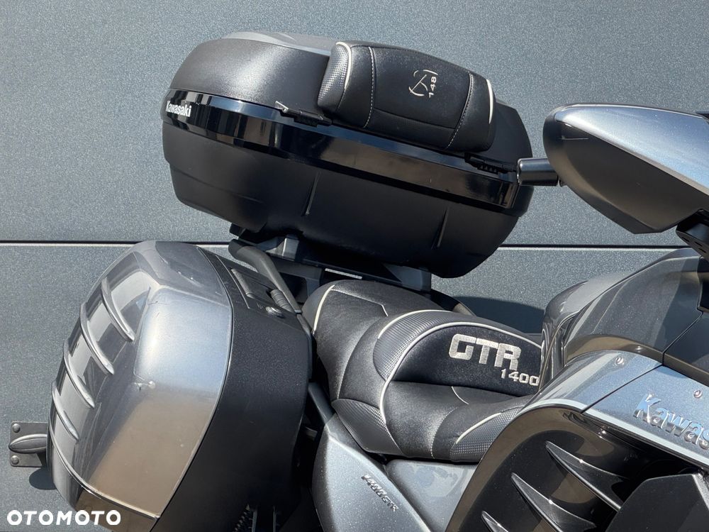 Kawasaki GTR - 8