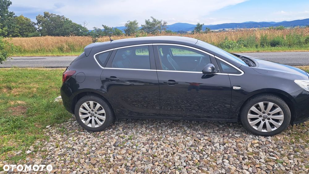 Opel Astra 1.7 CDTI DPF Innovation - 4