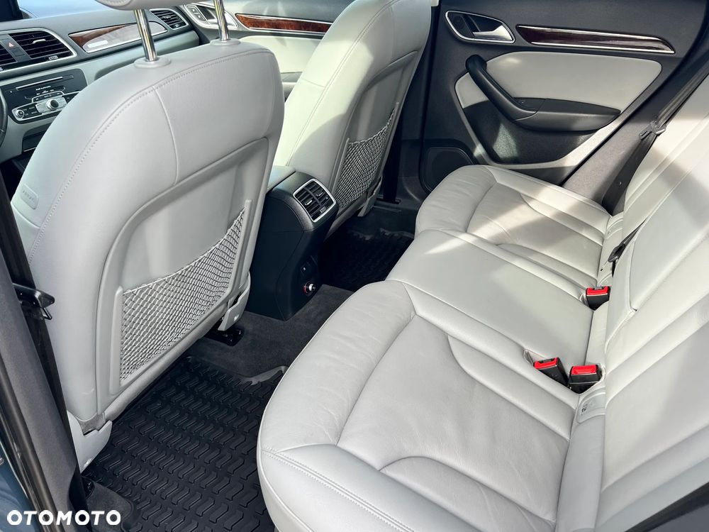 Audi Q3 2.0 TFSI Quattro S tronic design - 34
