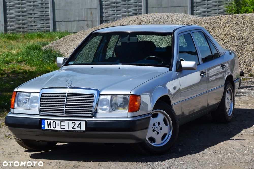Mercedes-Benz Klasa E - 26