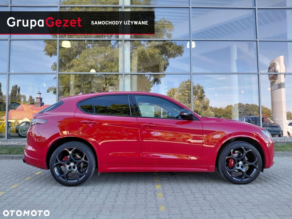 Alfa Romeo Stelvio - 4