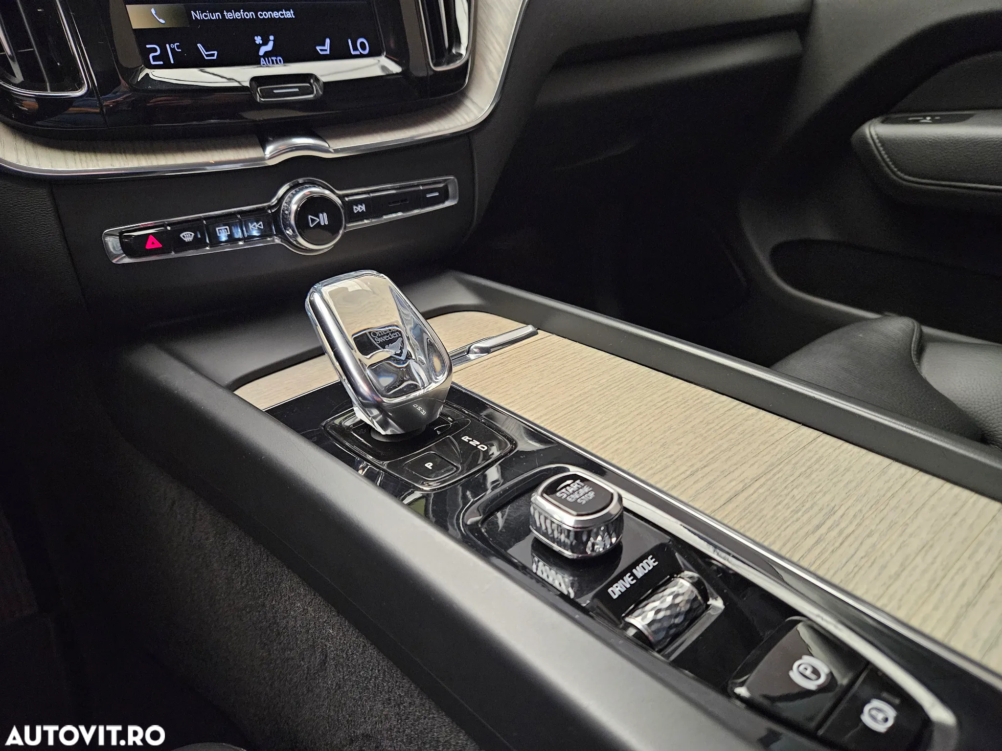 Volvo XC 60 B4 MHEV Inscription - 19