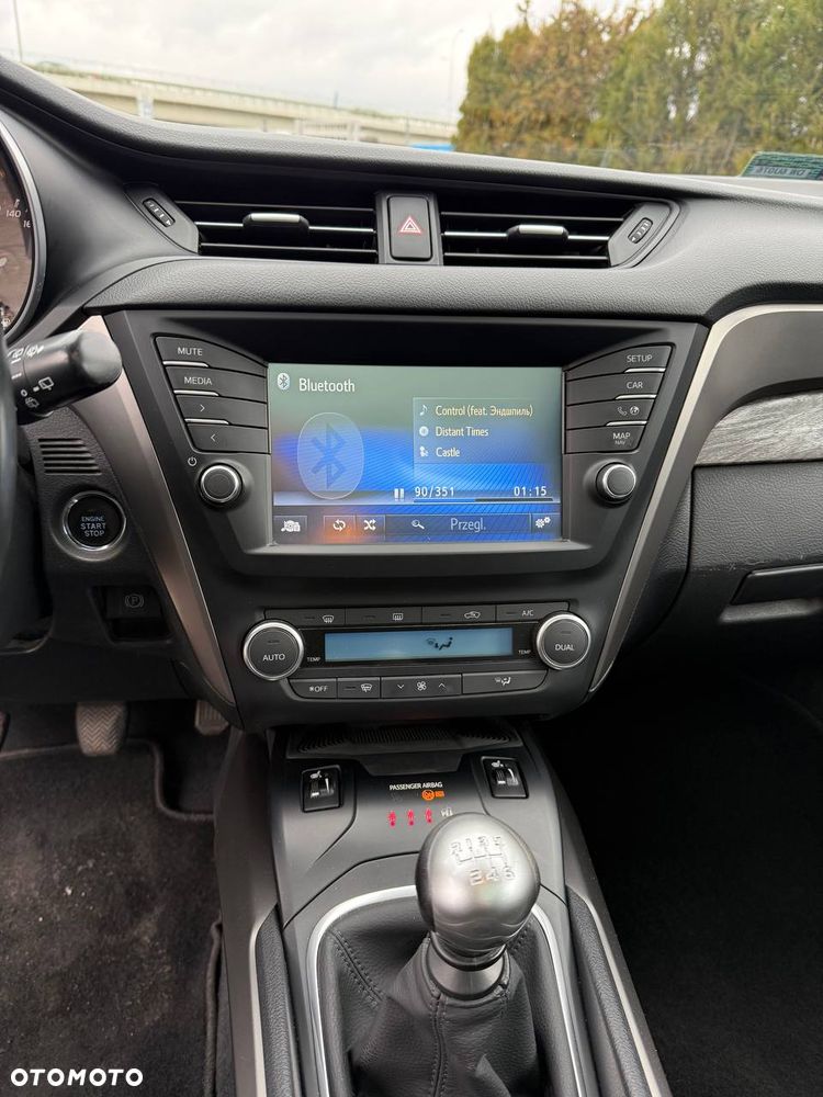 Toyota Avensis 2.0 D-4D Premium - 13