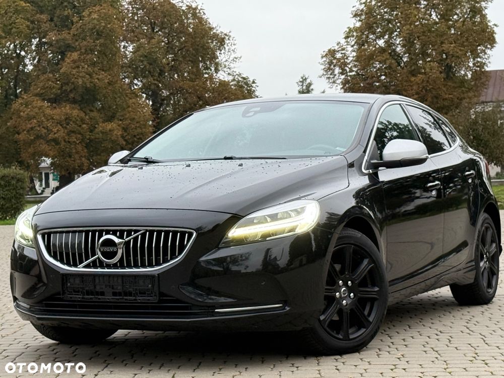 Volvo V40 D3 Inscription - 1