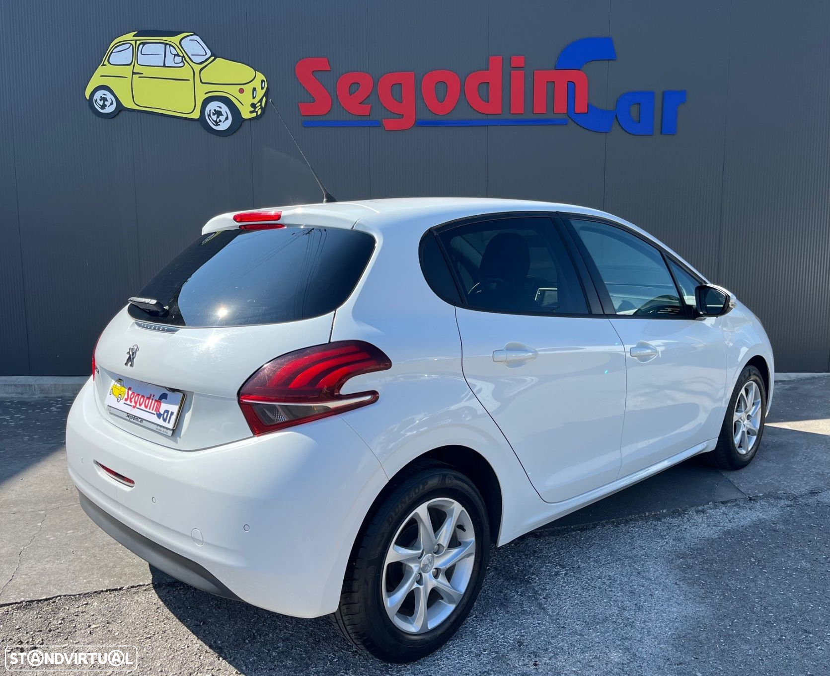 Peugeot 208 1.2 PureTech Active - 4