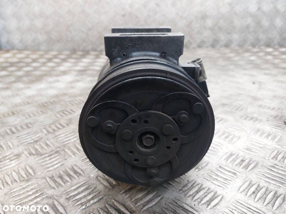 SPRĘŻARKA KOMPRESOR KLIMATYZACJI VOLVO S40 V40 I 2.0 16V 30613839 - 3