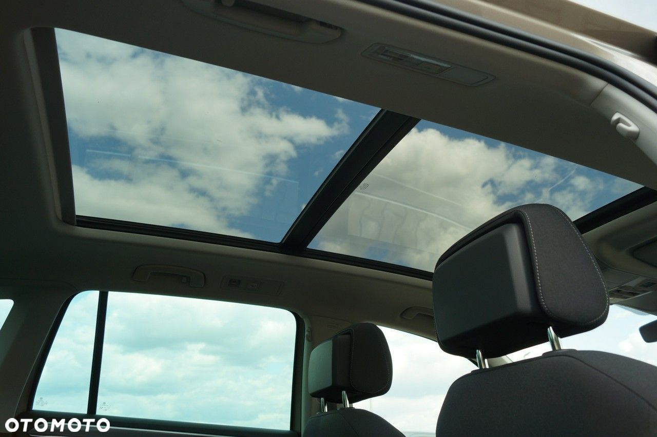 Volkswagen Tiguan - 23