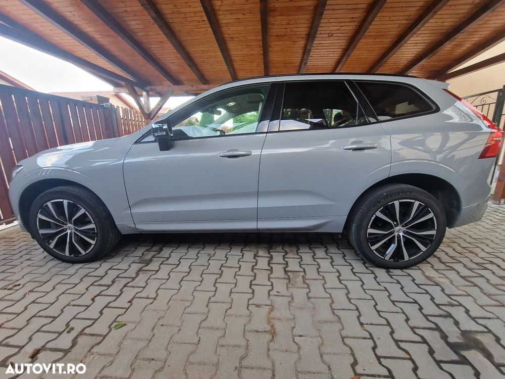 Volvo XC 60 B5 AT AWD MHEV Ultra Dark - 2