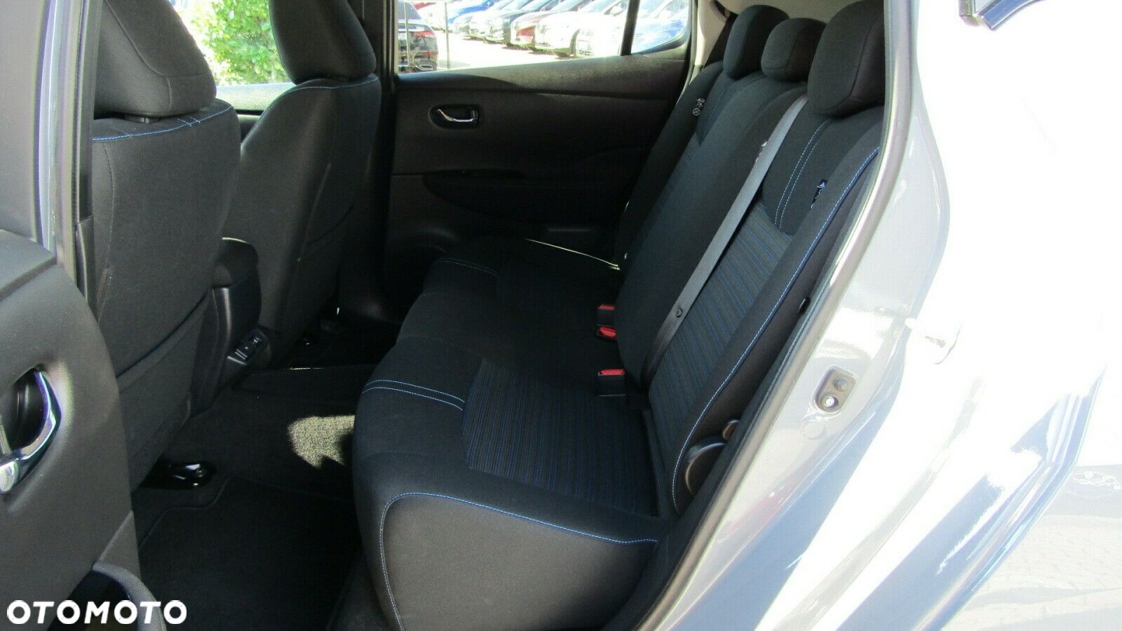 Nissan Leaf - 12