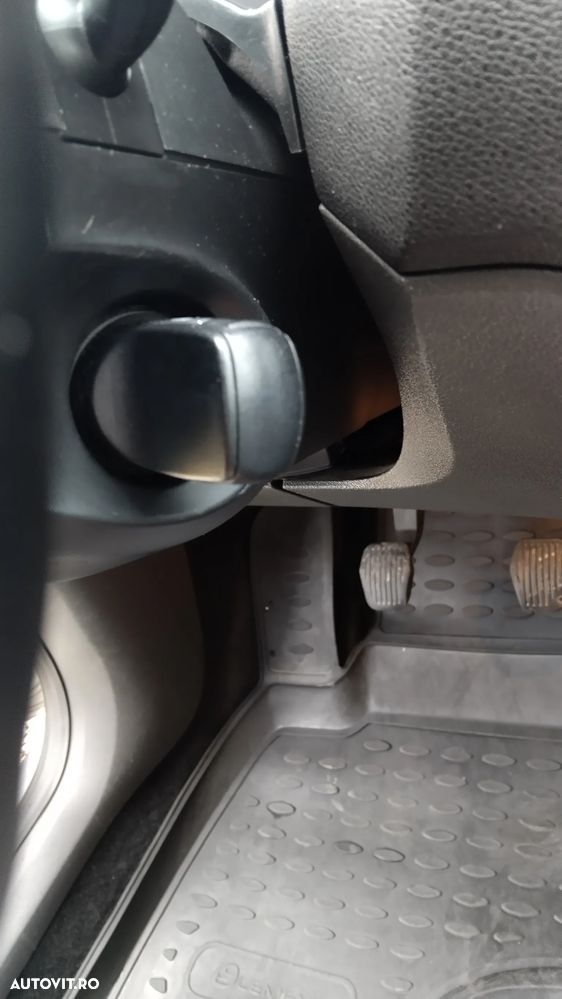 Ford Focus 1.6 16V Titanium - 24