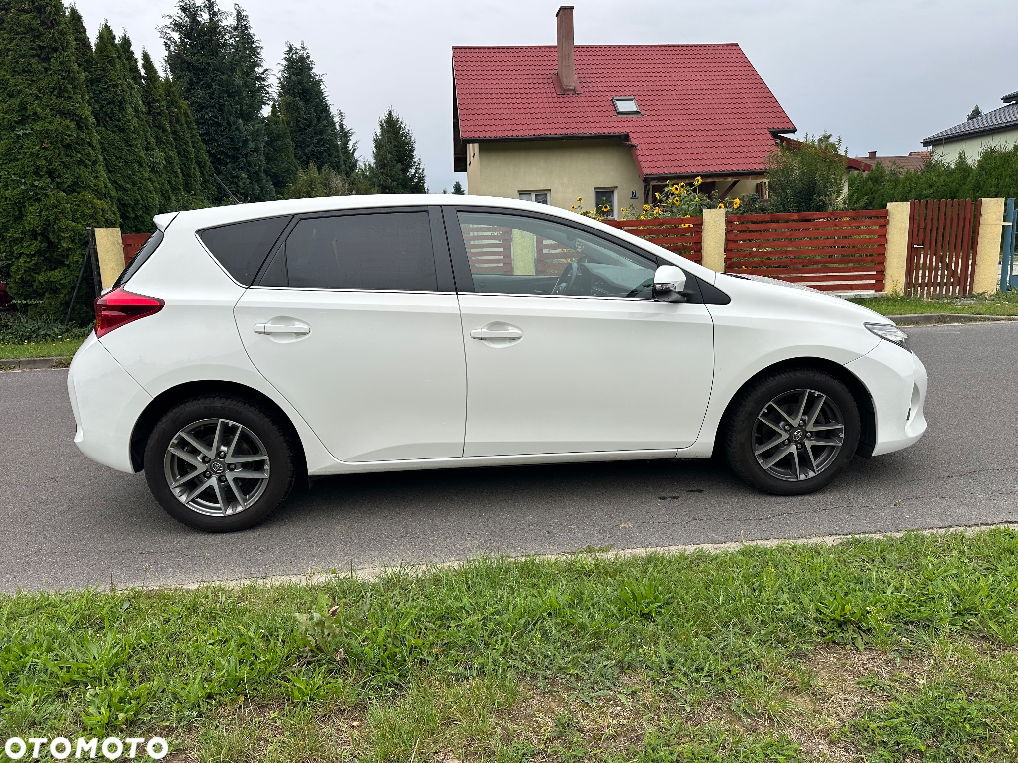 Toyota Auris 1.8 HSD Prestige NAVI - 10