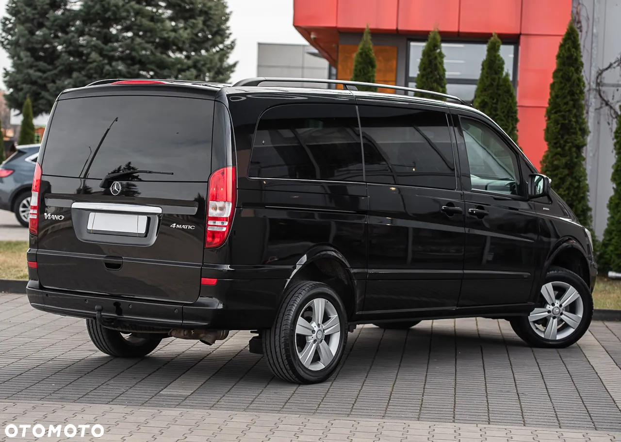 Mercedes-Benz Viano - 13