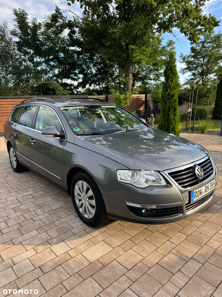 Volkswagen Passat 2.0 TDI Individual - 10