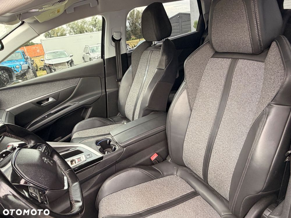 Peugeot 5008 PureTech 130 EAT8 Stop & Start GT - 21