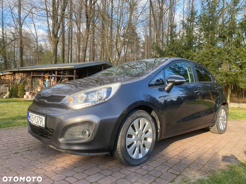 Kia Rio 1.2 Dream Team Edition - 4