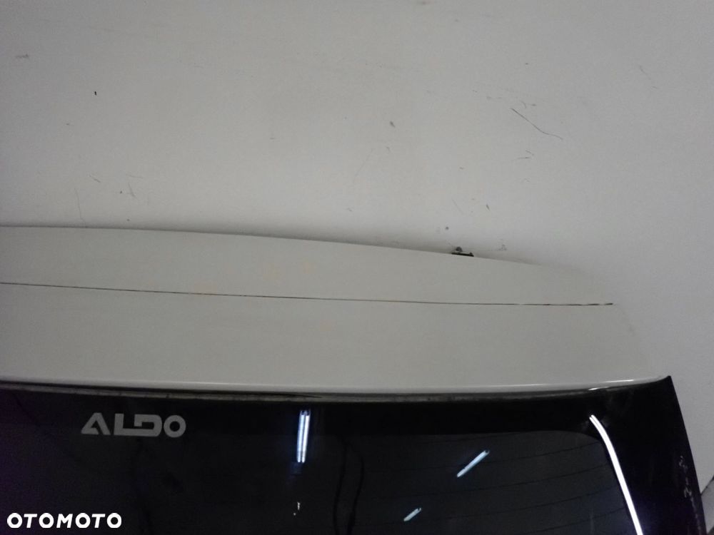 MITSUBISHI OUTLANDER II 07-12 KLAPA TYLNA BAGAŻNIKA W13 - 13