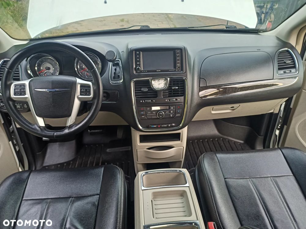 Chrysler Town & Country 3.6 Touring - 7