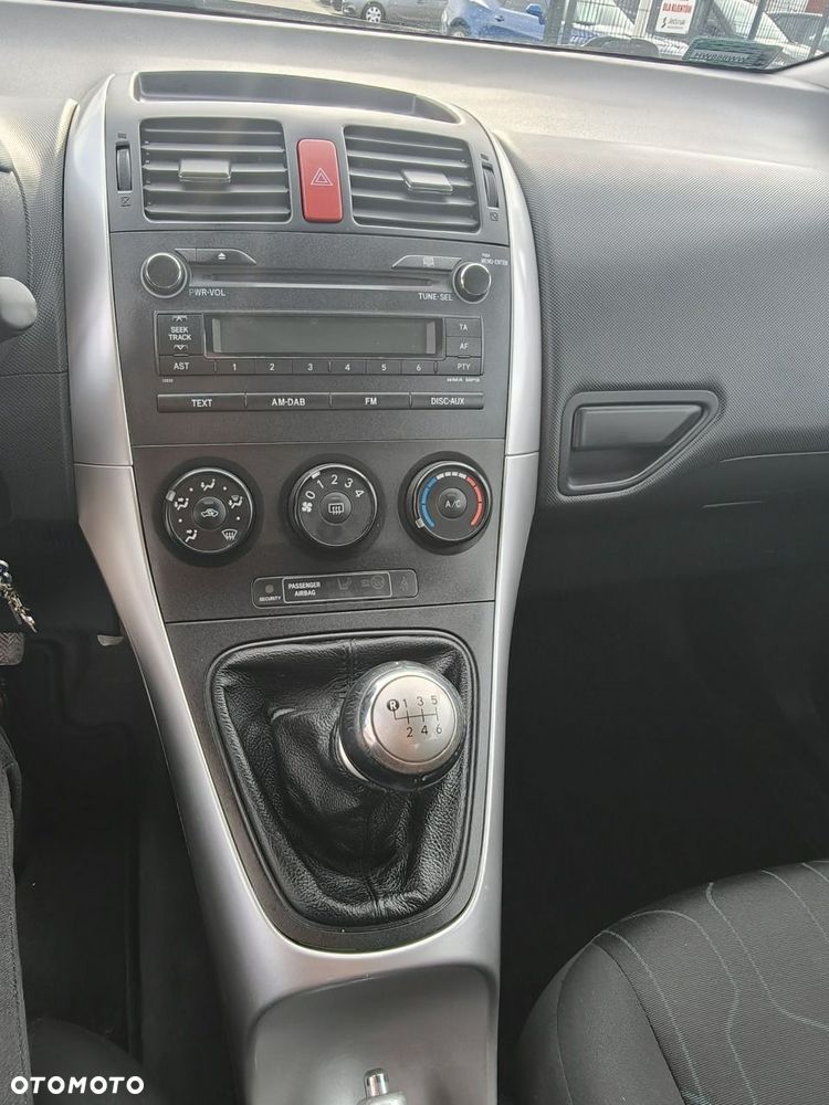Toyota Auris 1.33 VVT-i Terra Start - 25