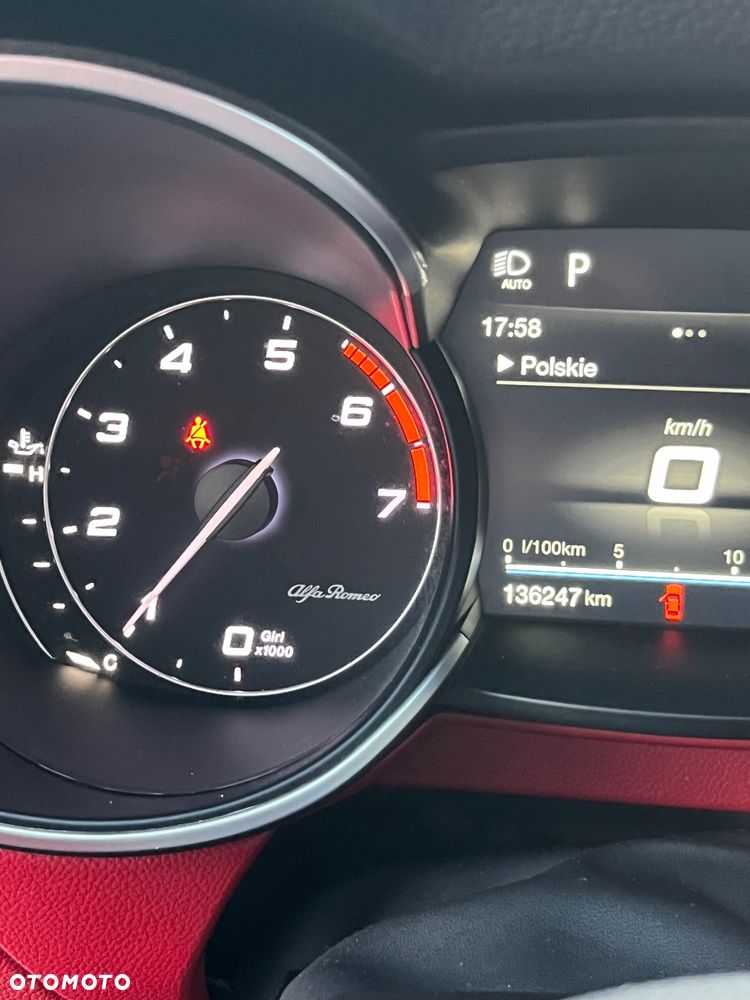 Alfa Romeo Stelvio 2.0 Turbo Veloce TI Q4 - 30