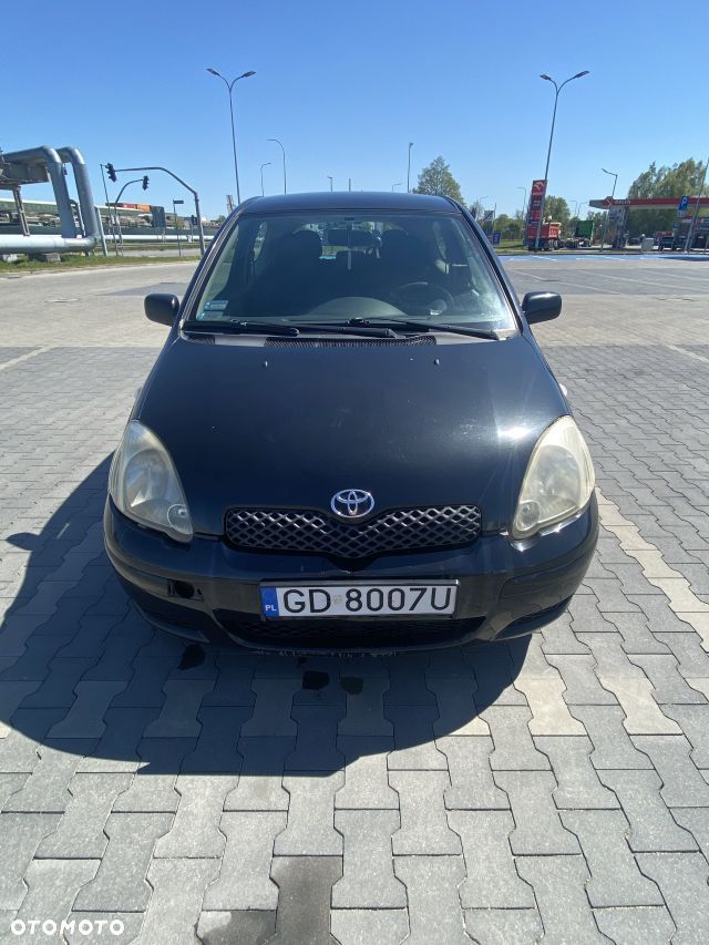 Toyota Yaris - 1