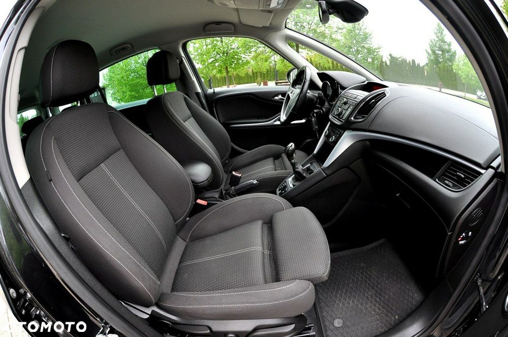 Opel Zafira - 9
