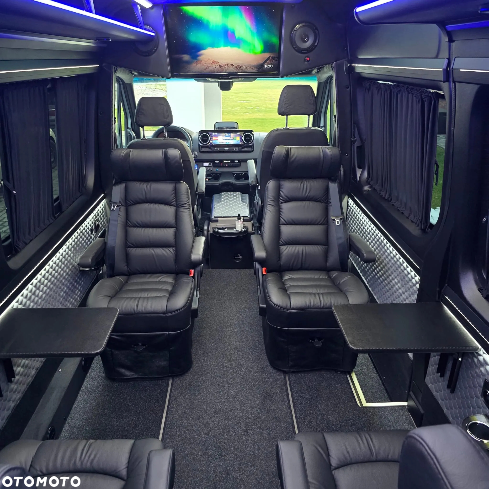 Mercedes-Benz Sprinter - 9