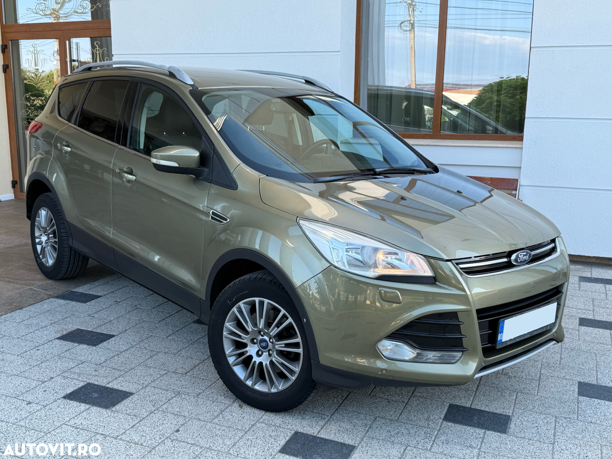 Ford Kuga 2.0 TDCi 4WD Powershift Titanium - 22