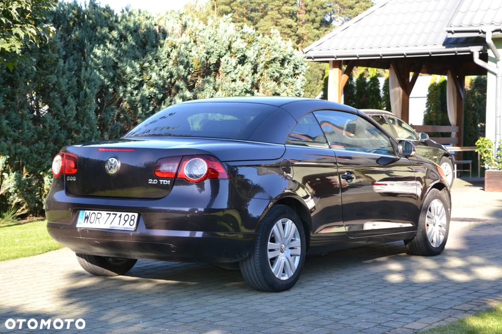 Volkswagen Eos 2.0 TDI DPF Sport & Style - 4