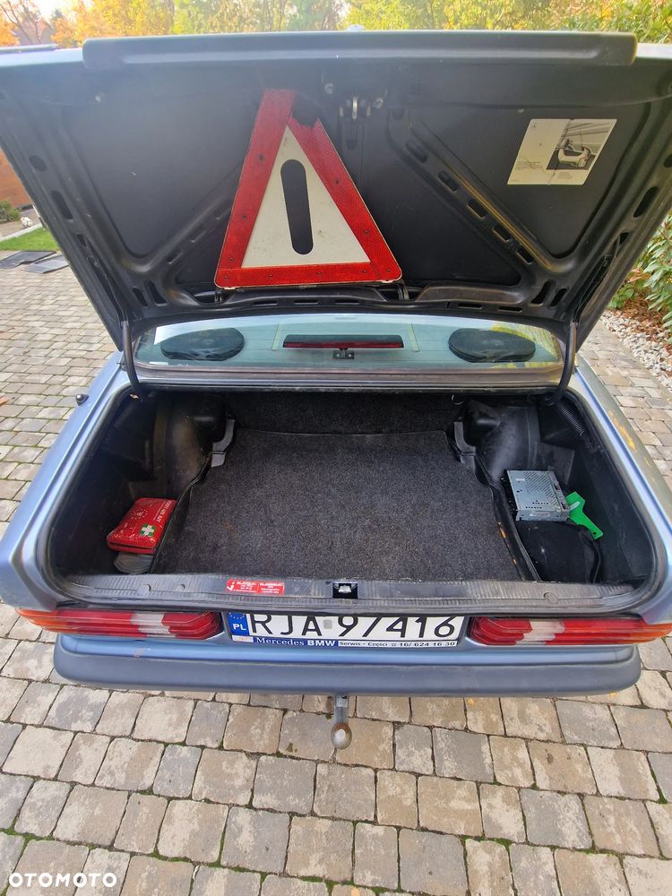 Mercedes-Benz W201 (190) - 20