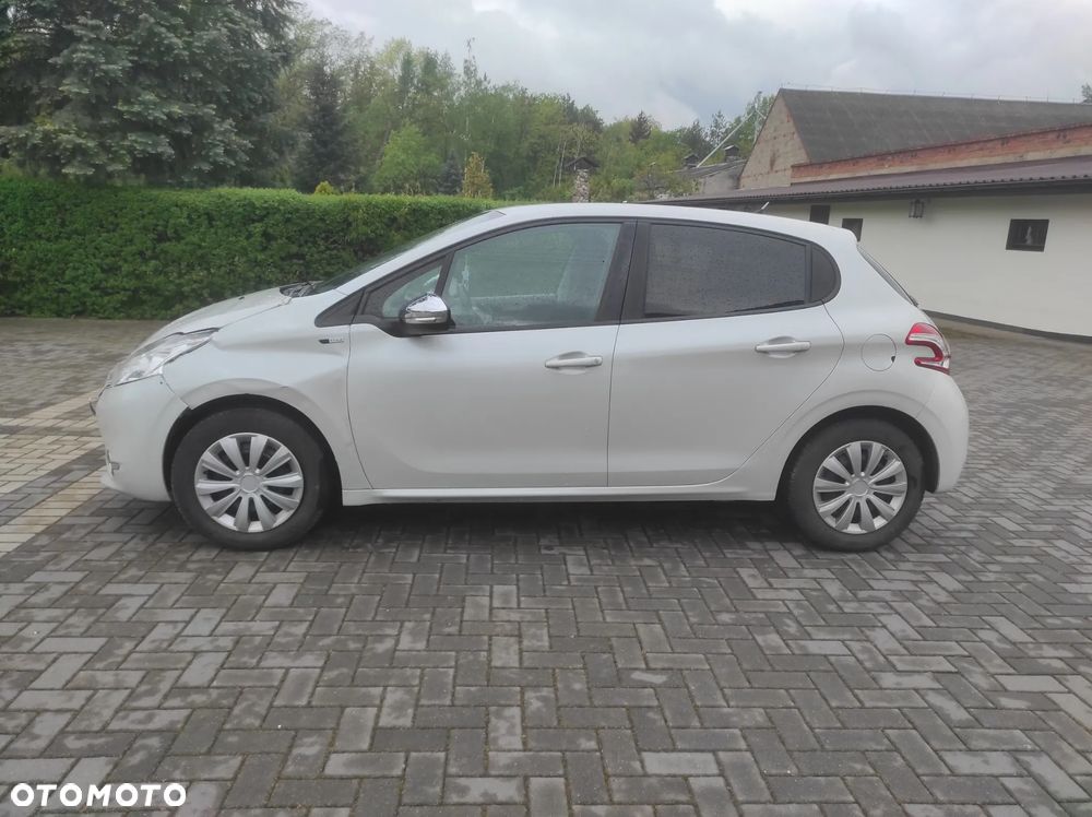 Peugeot 208 1.2 PureTech Style - 2