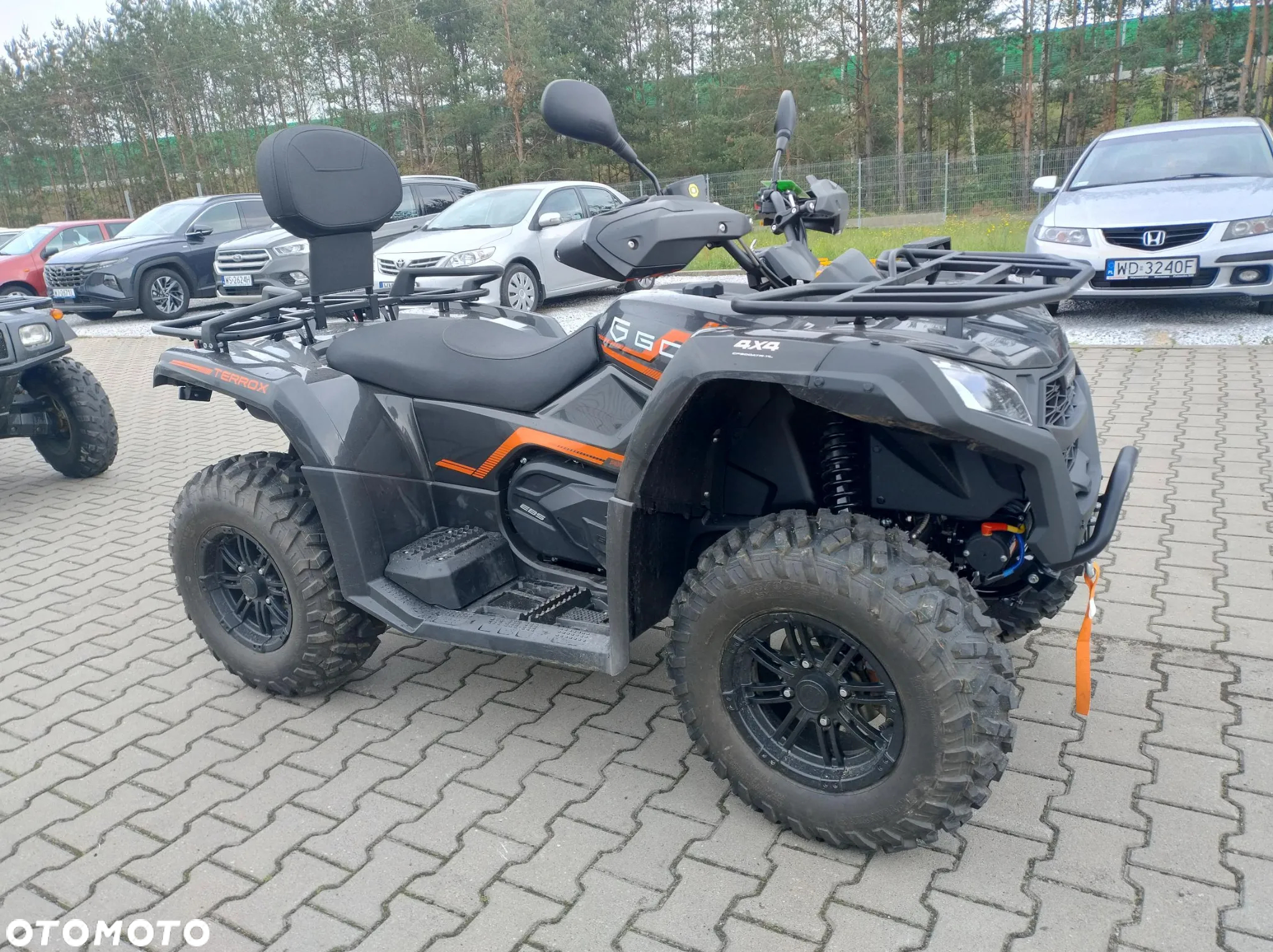 CFMoto CForce - 9