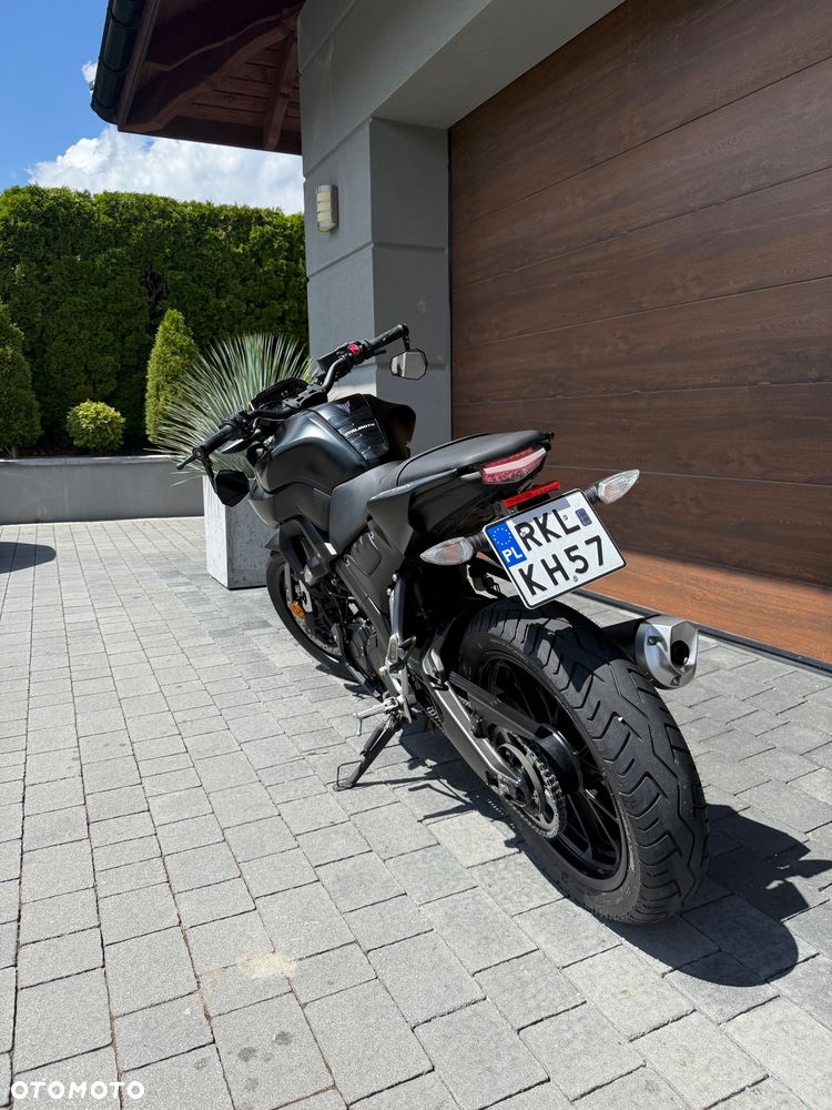 Yamaha MT - 5