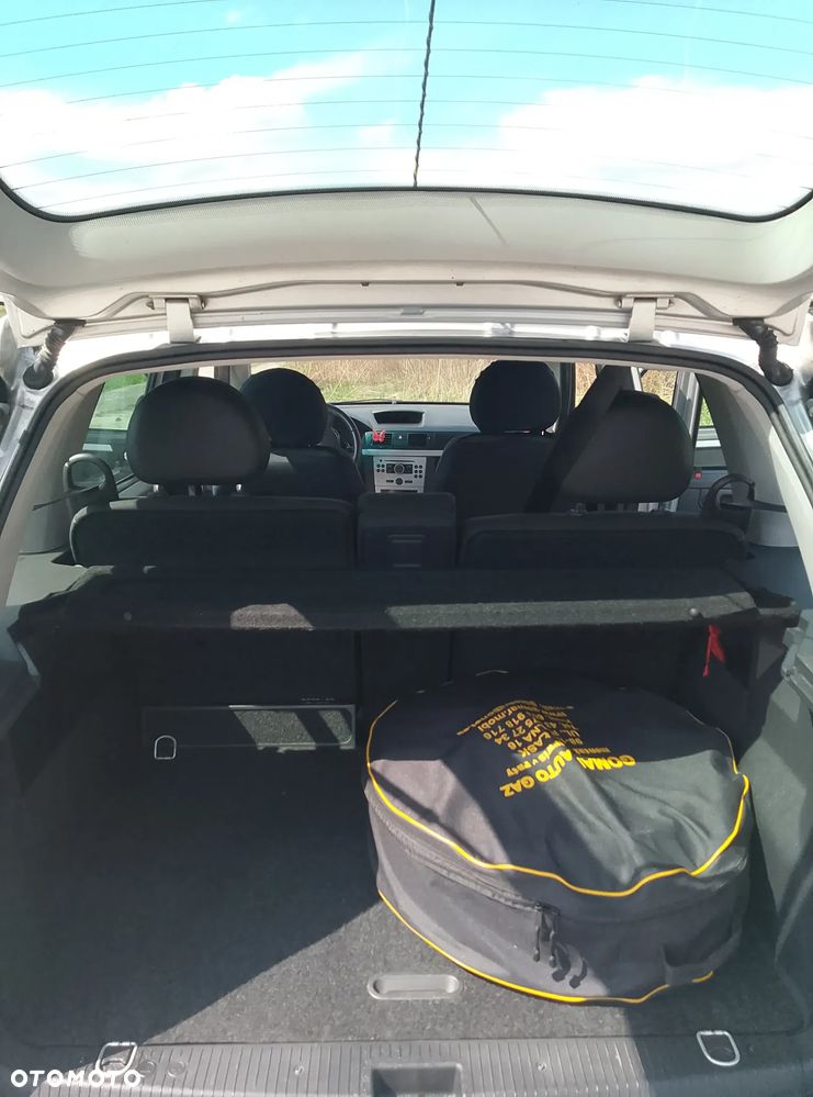 Opel Meriva 1.6 T OPC - 10