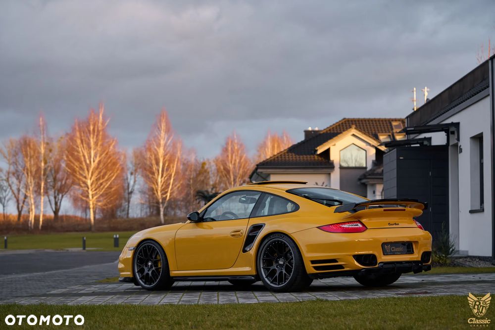 Porsche 911 - 40