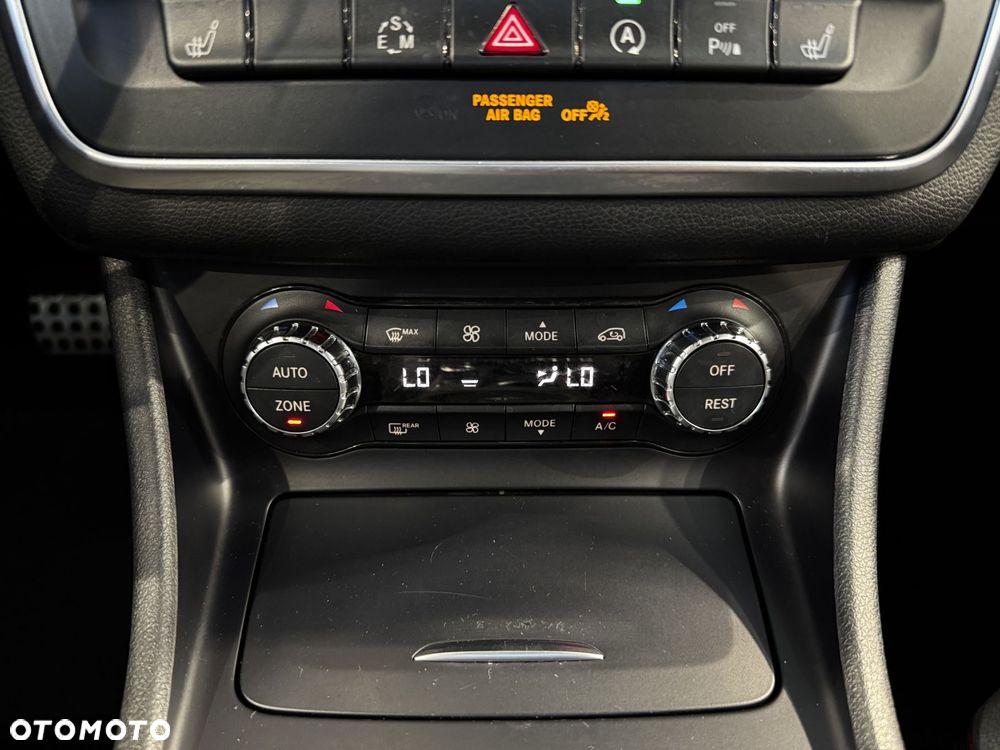 Mercedes-Benz CLA - 26