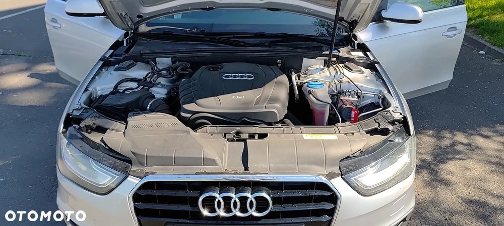 Audi A4 Avant 2.0 TDI DPF S line Sportpaket - 12