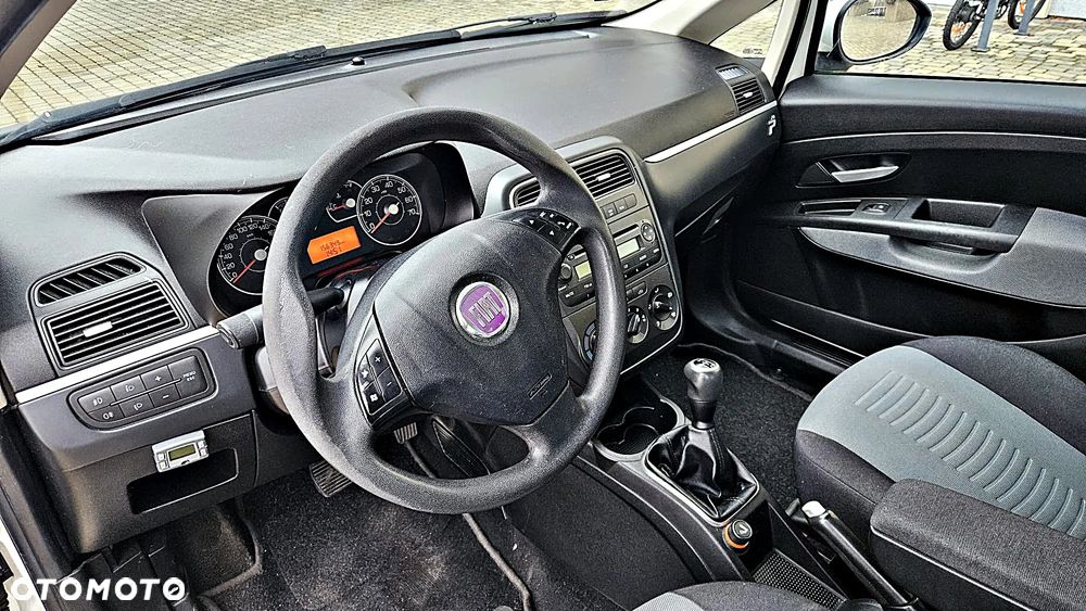 Fiat Grande Punto - 7