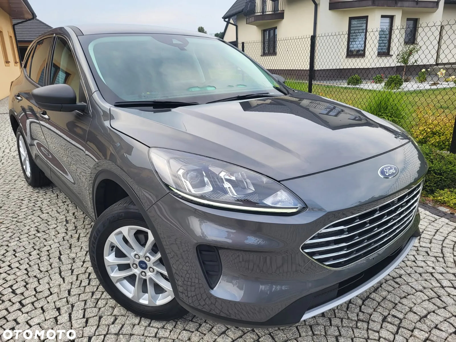 Ford Kuga - 26