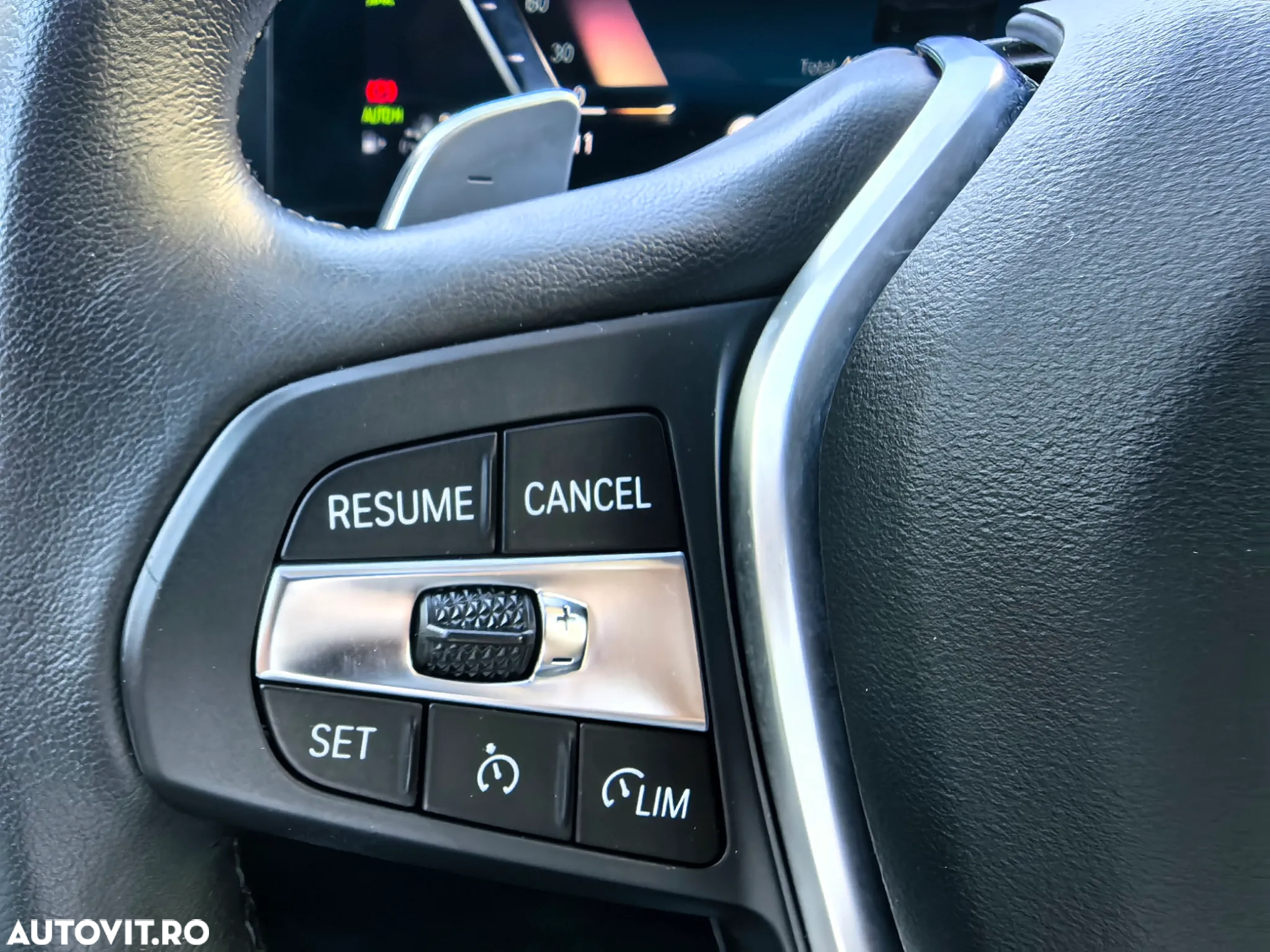 BMW Seria 3 330e AT PHEV - 24