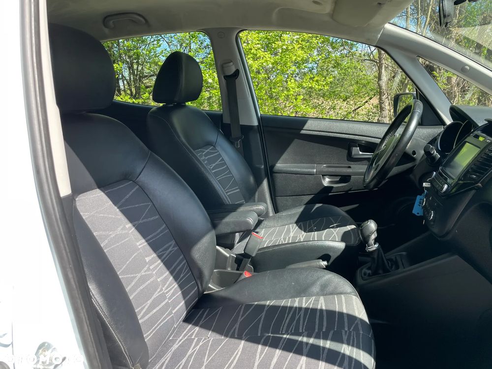 Kia Venga 1.4 CVVT Business Line - 21