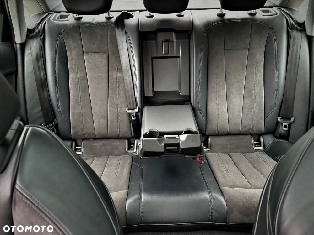 Audi A4 Limousine 40 TFSI design - 8