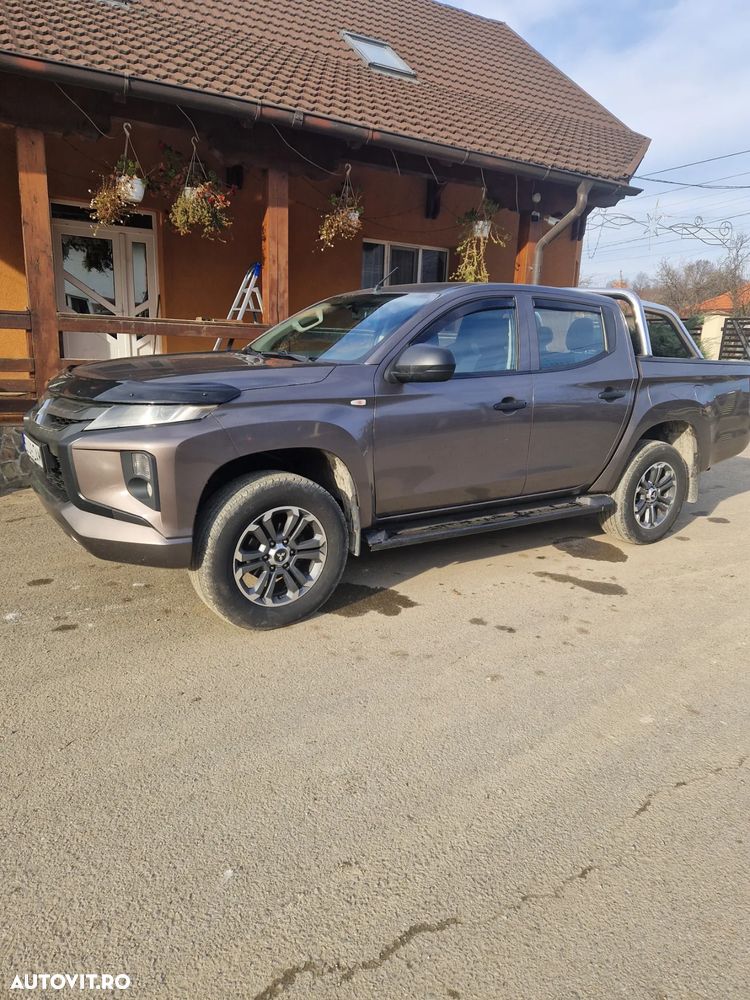 Mitsubishi L200 - 4