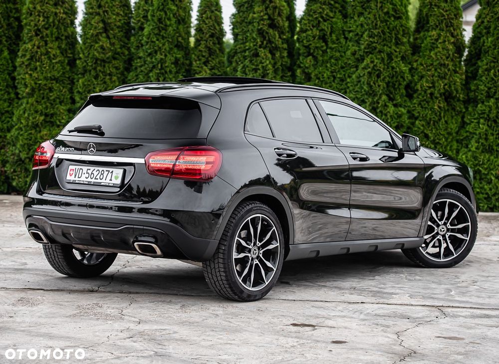 Mercedes-Benz GLA 200 7G-DCT Edition 1 - 13