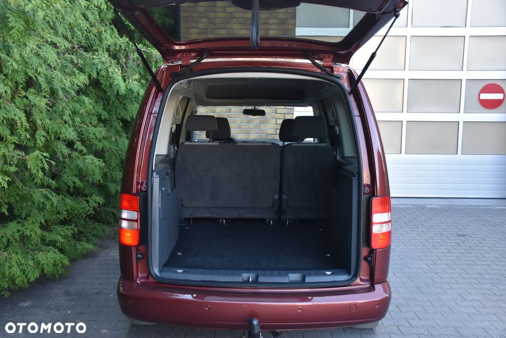 Volkswagen Caddy Maxi Highline DSG - 16