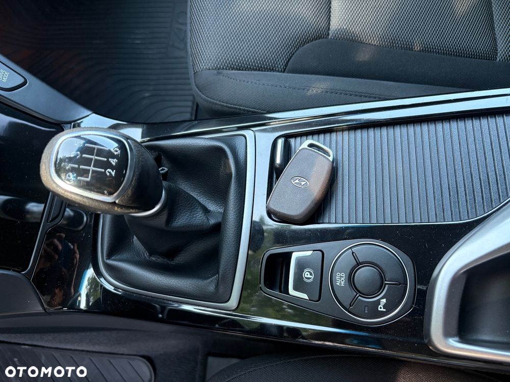 Hyundai i40 Kombi 2.0 Premium - 4