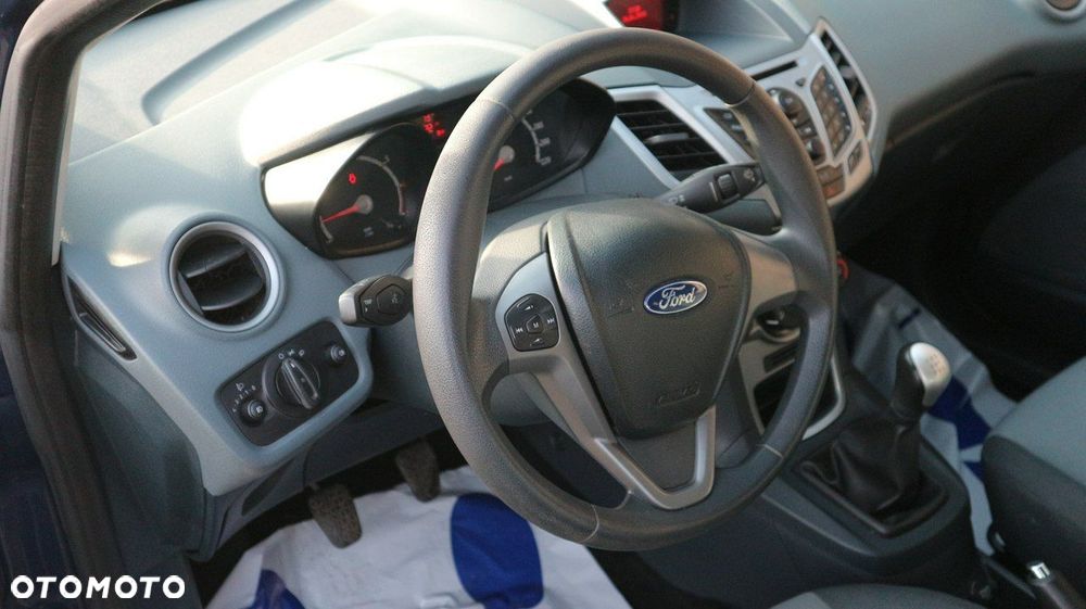 Ford Fiesta 1.25 Trend - 9